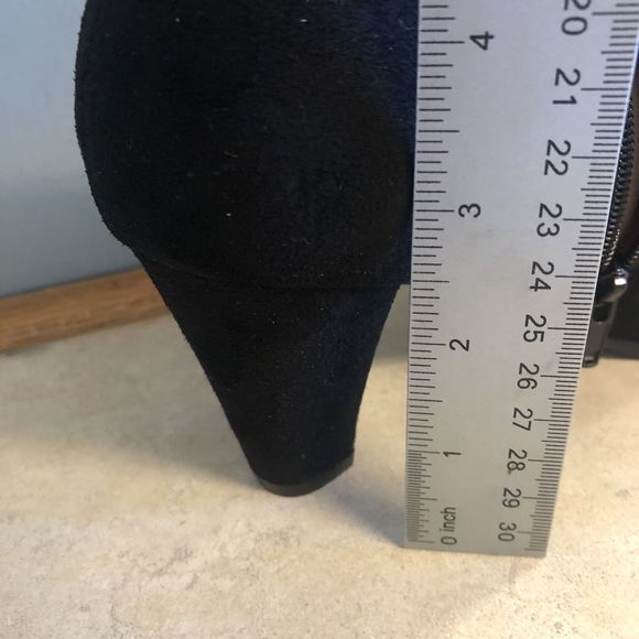 NEW WOMEN BOOTIES Journee Sanzi Faux Suede Heeled - Picture 5 of 15